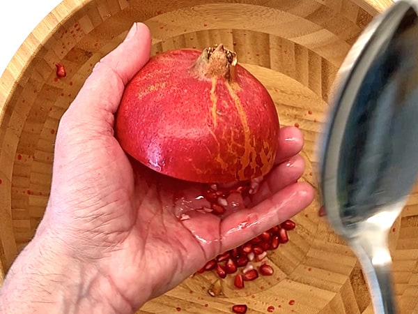 Granatapfel entkernen