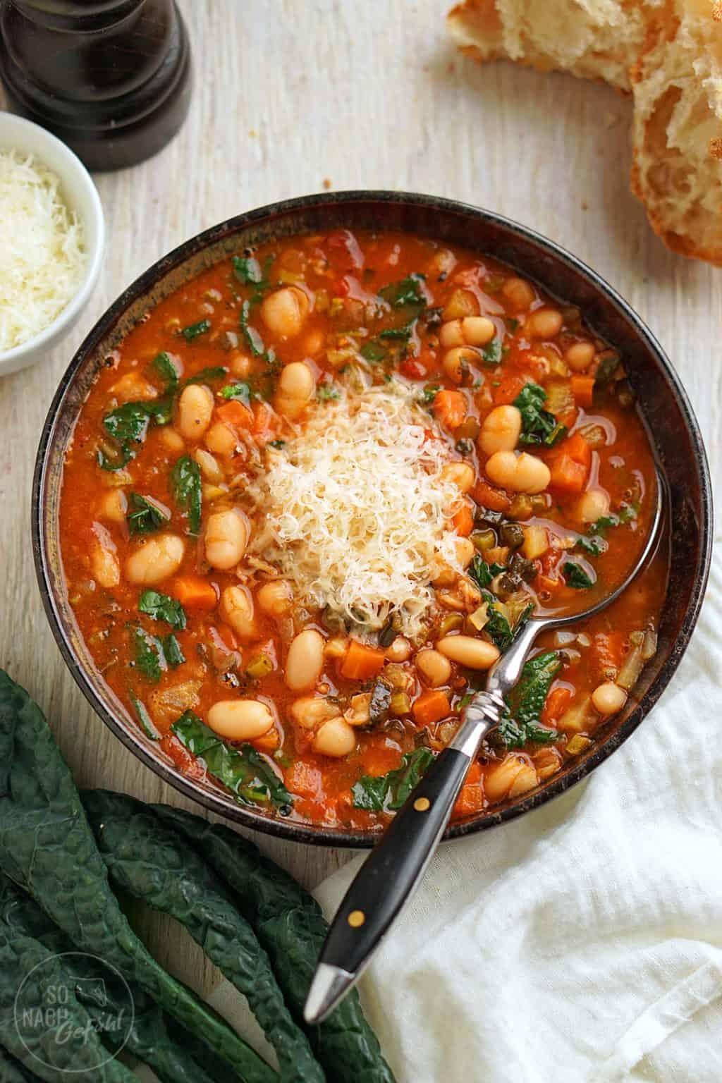 Toskanische Bohnensuppe mit Cavolo Nero - So nach Gefühl