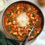 Toskanische Bohnensuppe mit Cavolo Nero