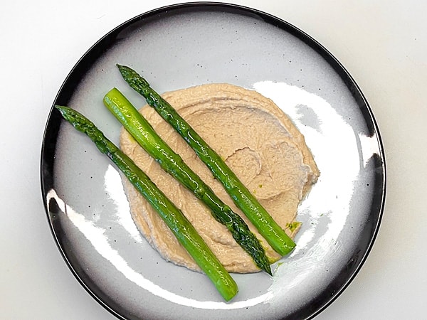 Grüner Spargelsalat mit Forelle - So nach Gefühl Grüner Spargelsalat mit Forelle - So nach Gefühl