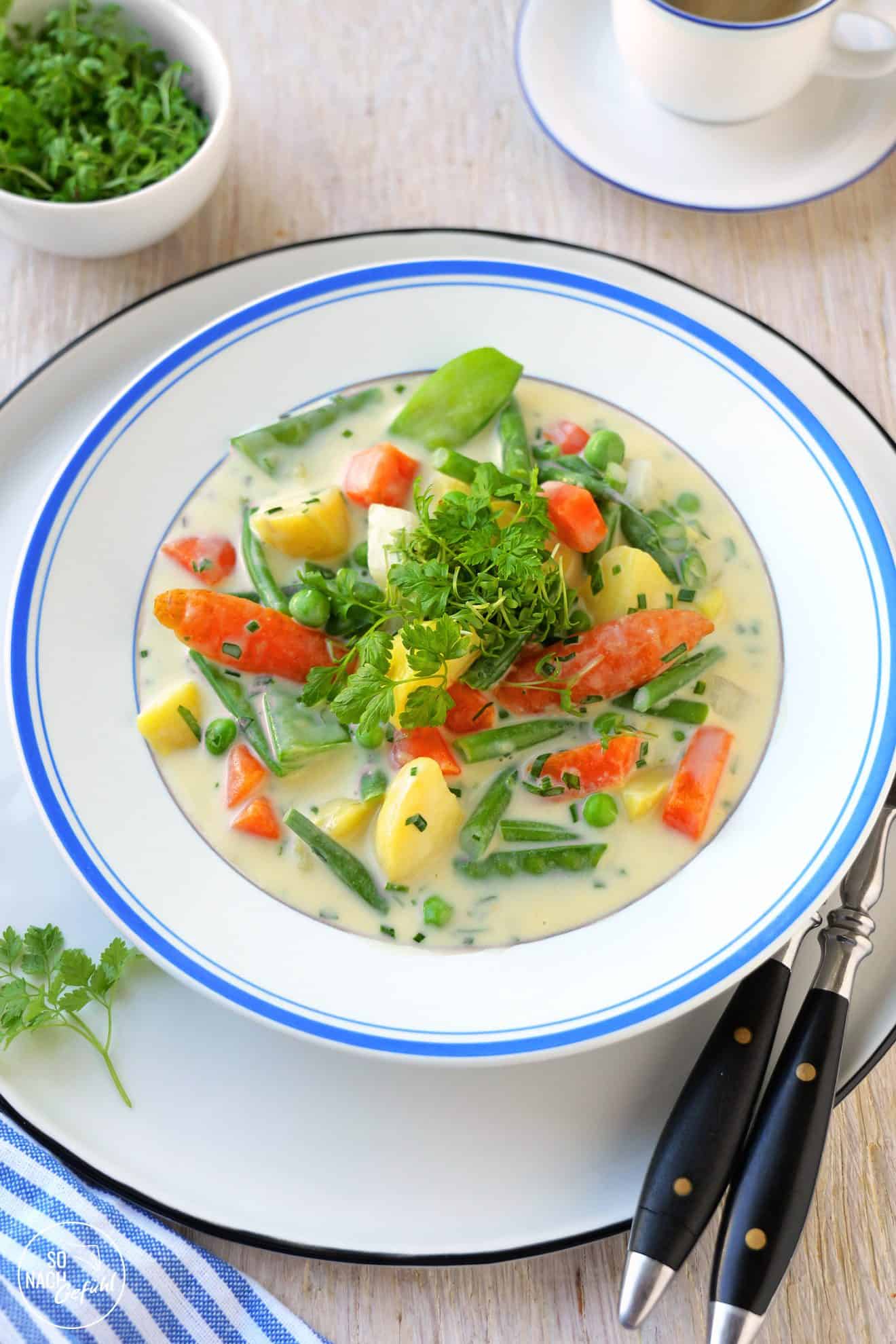 Norddeutscher Schnüsch mit Frühlingsgemüse - So nach Gefühl