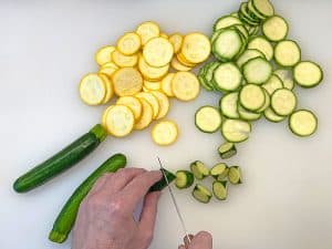 Zucchini schneiden 2