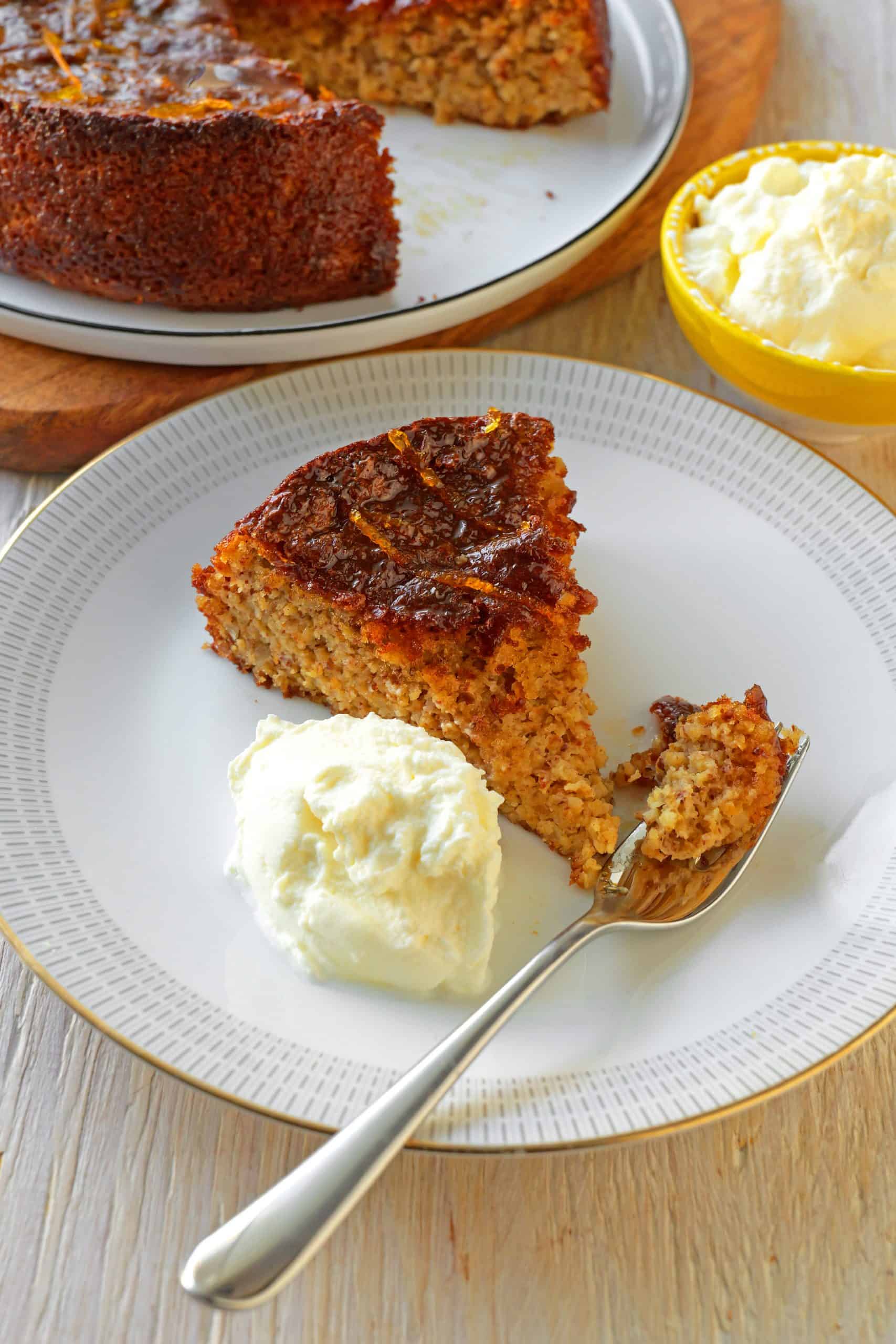 Orangenkuchen mit Mandeln